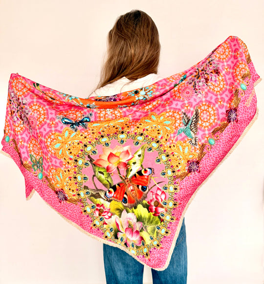 Bright Fantasy | Pink