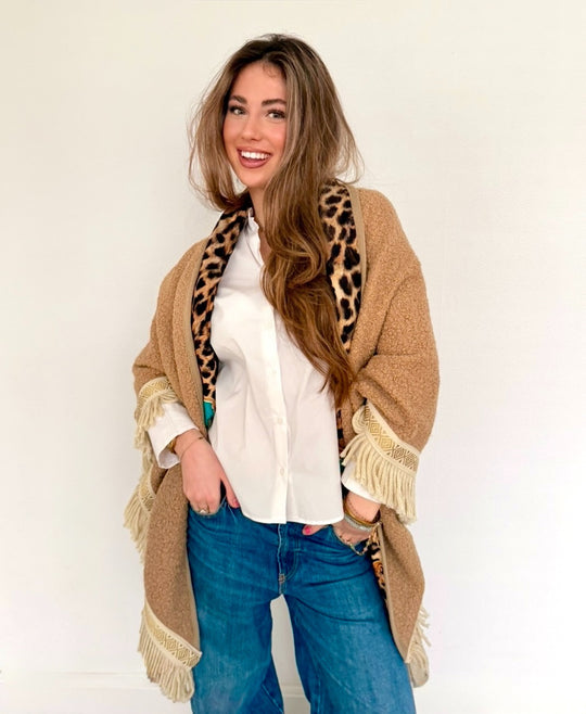 Reversible shawl Amore Selvagio/off-white fringes